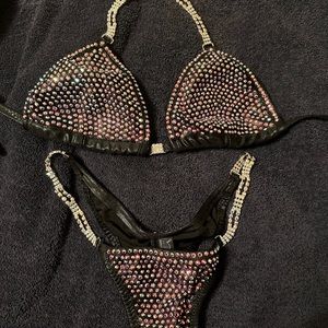 Bikini competition suit size small/medium top and medium bottoms